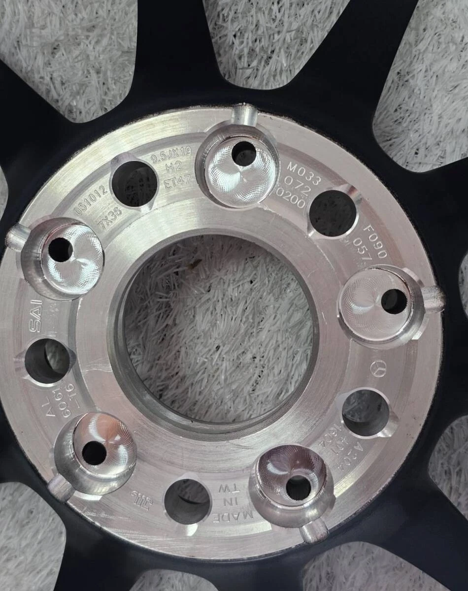 JDM C63 Black series W204 genuine AMG 199J 9.5J PCD112 4-wheel drive M No Tires - Image 8