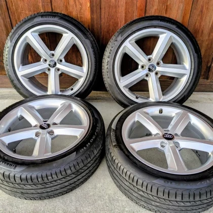 JDM PCD112 2023 18-inch summer Pirelli tires on Audi S line 18-inch wh No Tires