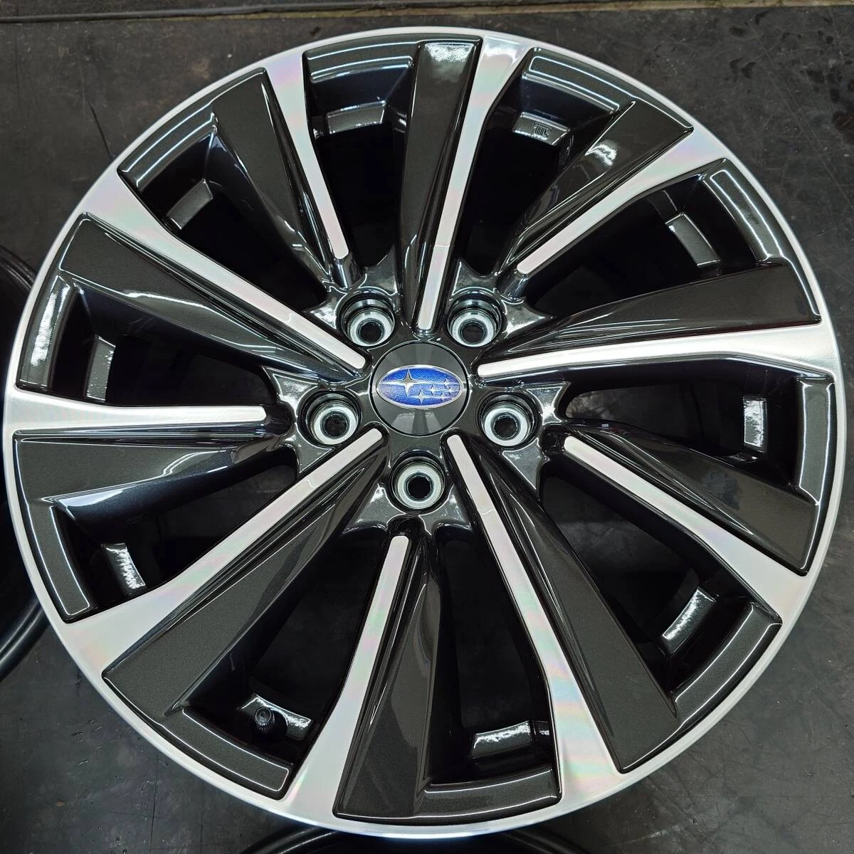 JDM Subaru Levorg STi genuine 18-inch 7.5J IS55 PCD114.3-5H wheels. De No Tires - Image 3