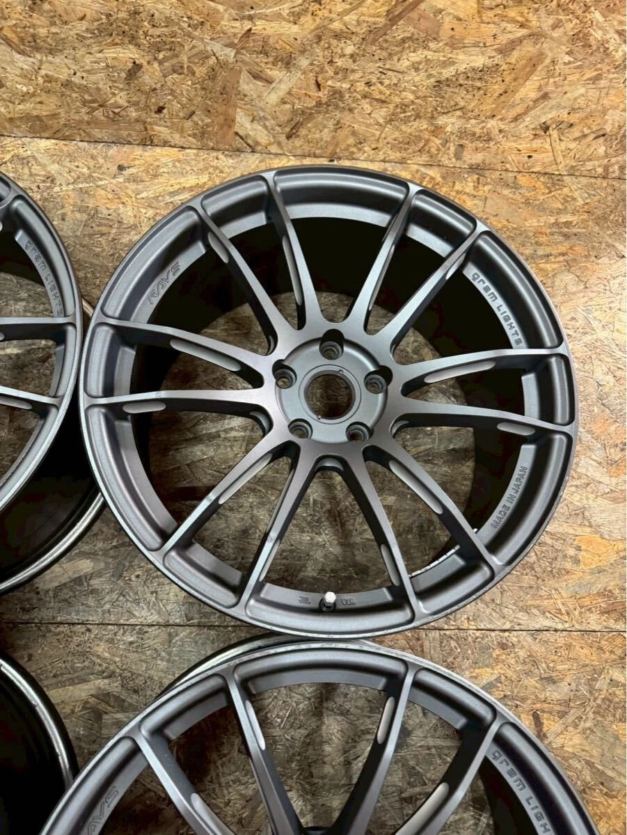 JDM Rare RAYS Gravillage ITS 57 Extreme 199.5J+12 9.5J+43 PCD114.3 5-h No Tires - Image 4