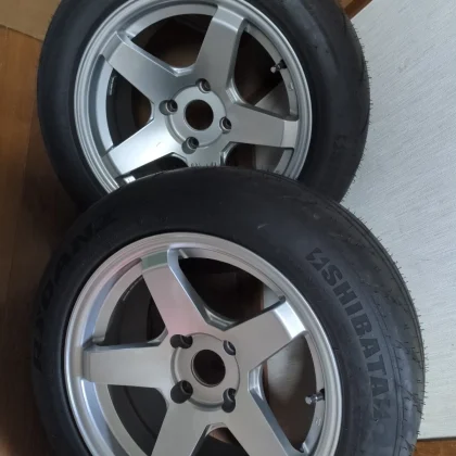 JDM Shiba Wheels 8j 16-inch +15 with Shiba Tires R23 225/50 2Book for No Tires