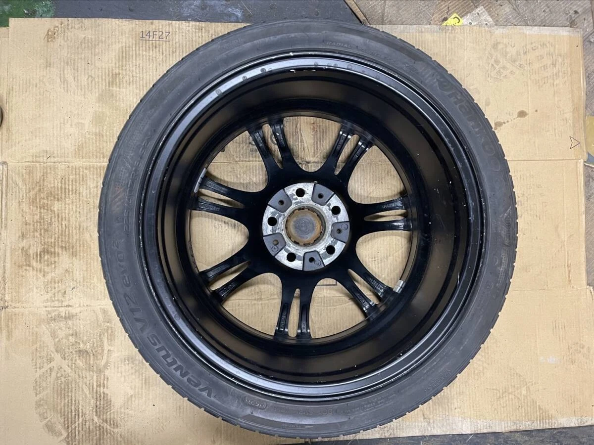 JDM Genuine BMW 18-inch wheel and tire set from Tsuzuki Ward Yokohama No Tires - Image 5