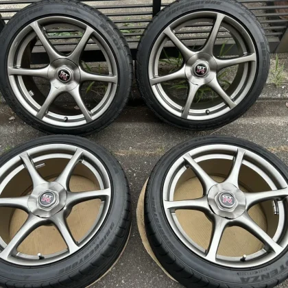 JDM Genuine Nissan BNR34 standard wheels in excellent condition. Fits No Tires