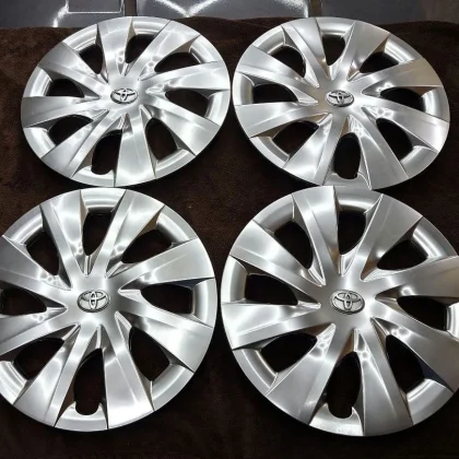 JDM Toyota Genuine Wheel Cover Cap 15 High Gloss Repurposed USDM No Tires