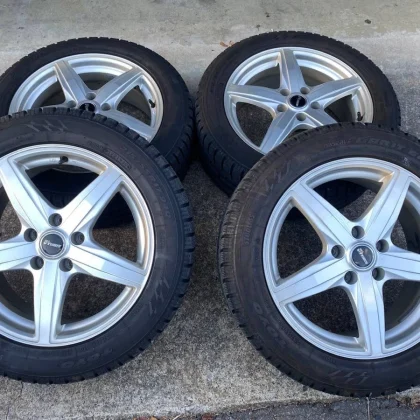 JDM 215/55R17 Toyo PCD114.3 big caliper compatible Lexus HS250h AWS210 No Tires