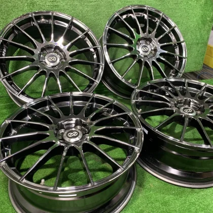 JDM Discontinued ENKEI RS05 18x7.5j +50 100 5-Lug 4-Book Aluminum Whee No Tires