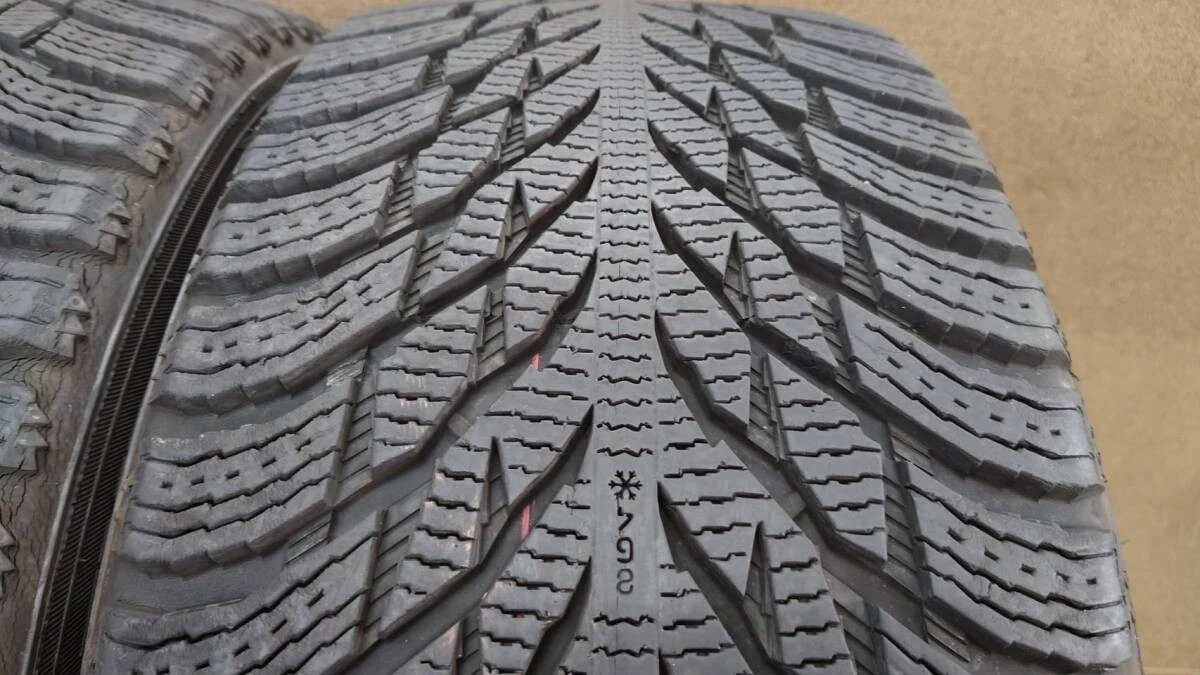 JDM B/S Kelleners X-LINE 20x9J+35 112 tires for Nokian R3 SUV 275/45R2 No Tires - Image 9