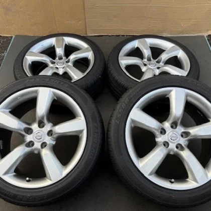 JDM Nissan Z33 Fairlady Z OEM 8J +30 8.5J +33 PCD114.3 Skyline V36 V35 No Tires