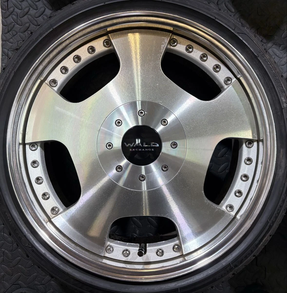 JDM 25/0920 WALD EXCHANGE Du Château 16 wheels 70 4x5x4Book tires 165/ No Tires - Image 3