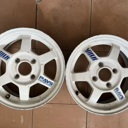 JDM Rare TE37 132Book Set 5j +45 pcd100 4h 4-lug white RAYS VOLK Racin No Tires