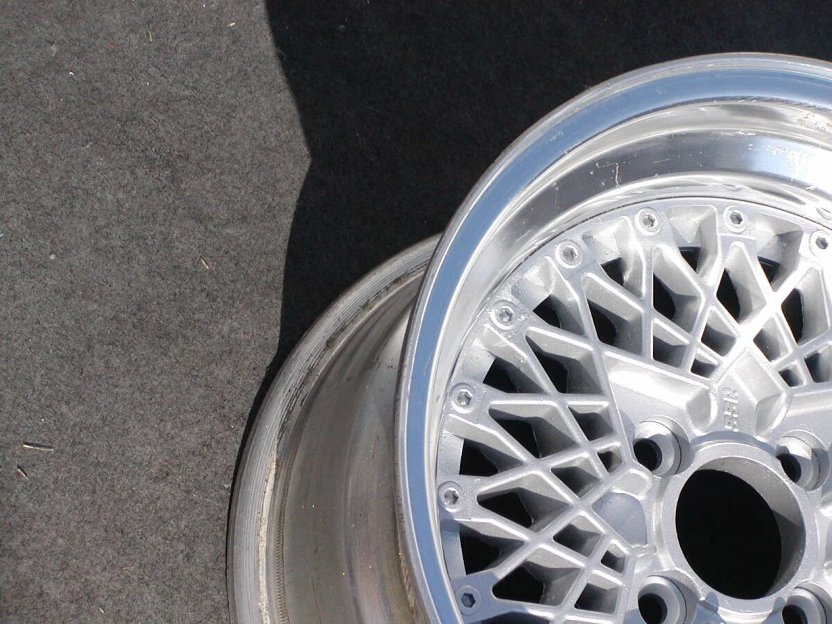 JDM Extremely out of print SSR Formula Mesh 7.5J +3 100-4H 2Book for R No Tires - Image 4