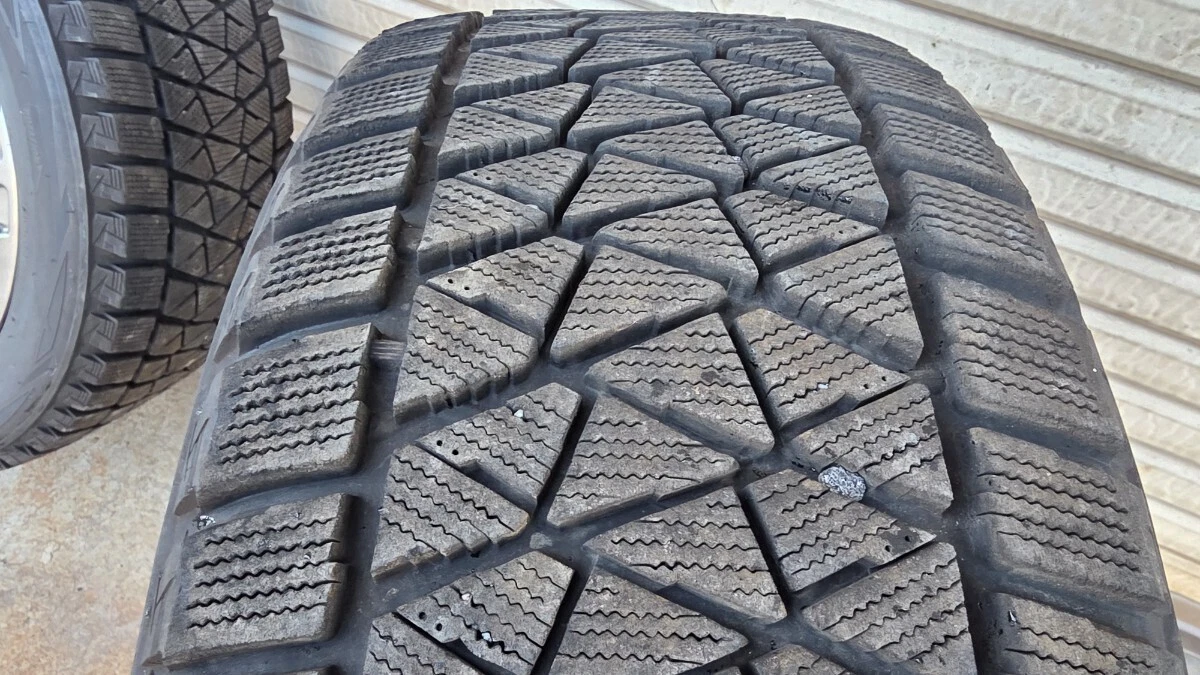 JDM BMW X5 Wheel Set: Bridgestone DM-V2 275/45R20 2023 Sparco 20-inch No Tires - Image 6