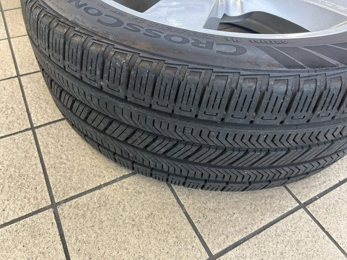 JDM Current Defender 22 tyres with 5-spoke wheels 4-book Landro bar fo No Tires - Image 8