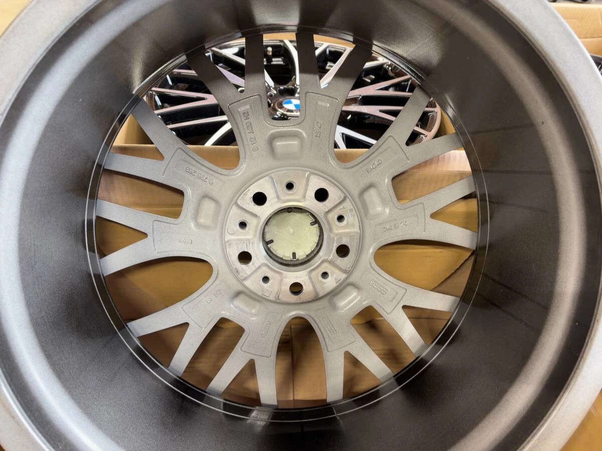 JDM BMW F30 F31 F32 F36 Genuine Optional Parts New Car 20-inch 4-Book No Tires - Image 9