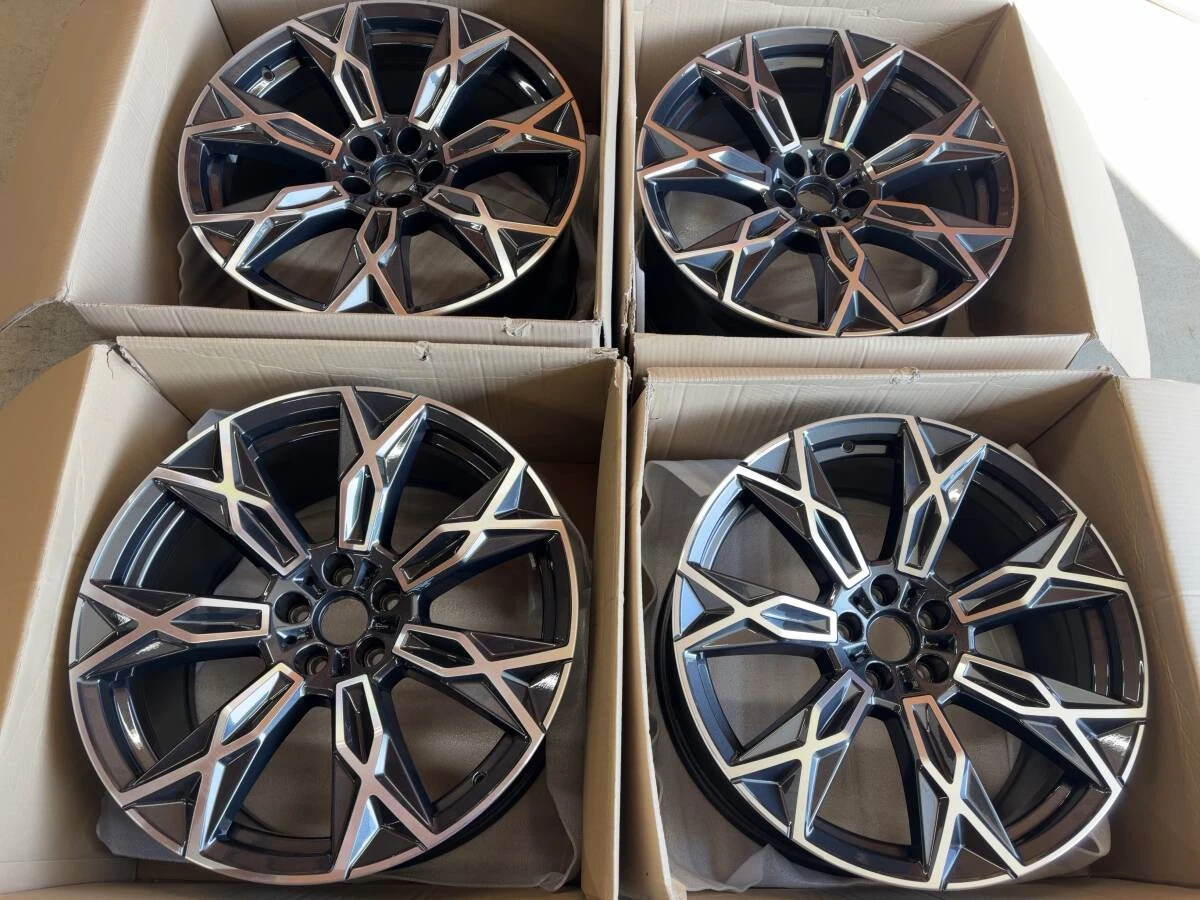 JDM BMW G70 current 7 series genuine new car 20-inch 4-book set No Tires