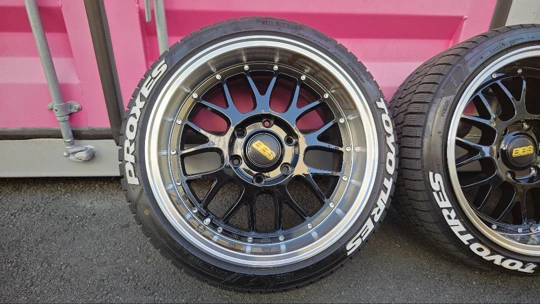 JDM Hiace 200 series Fabless Valone LM-9 wideseries studless tires No Tires - Image 11