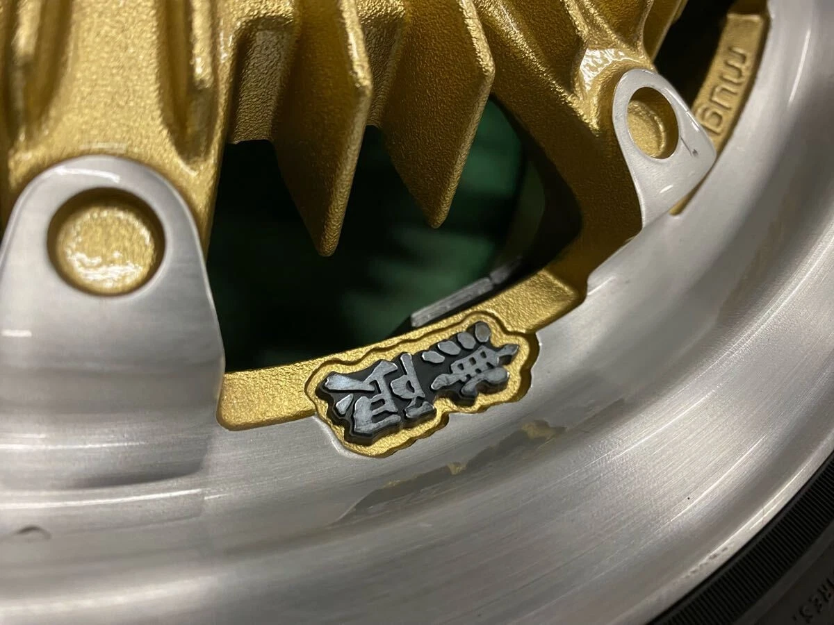 JDM Ultra-premium original limited edition CF-48 with gold color optio No Tires - Image 6