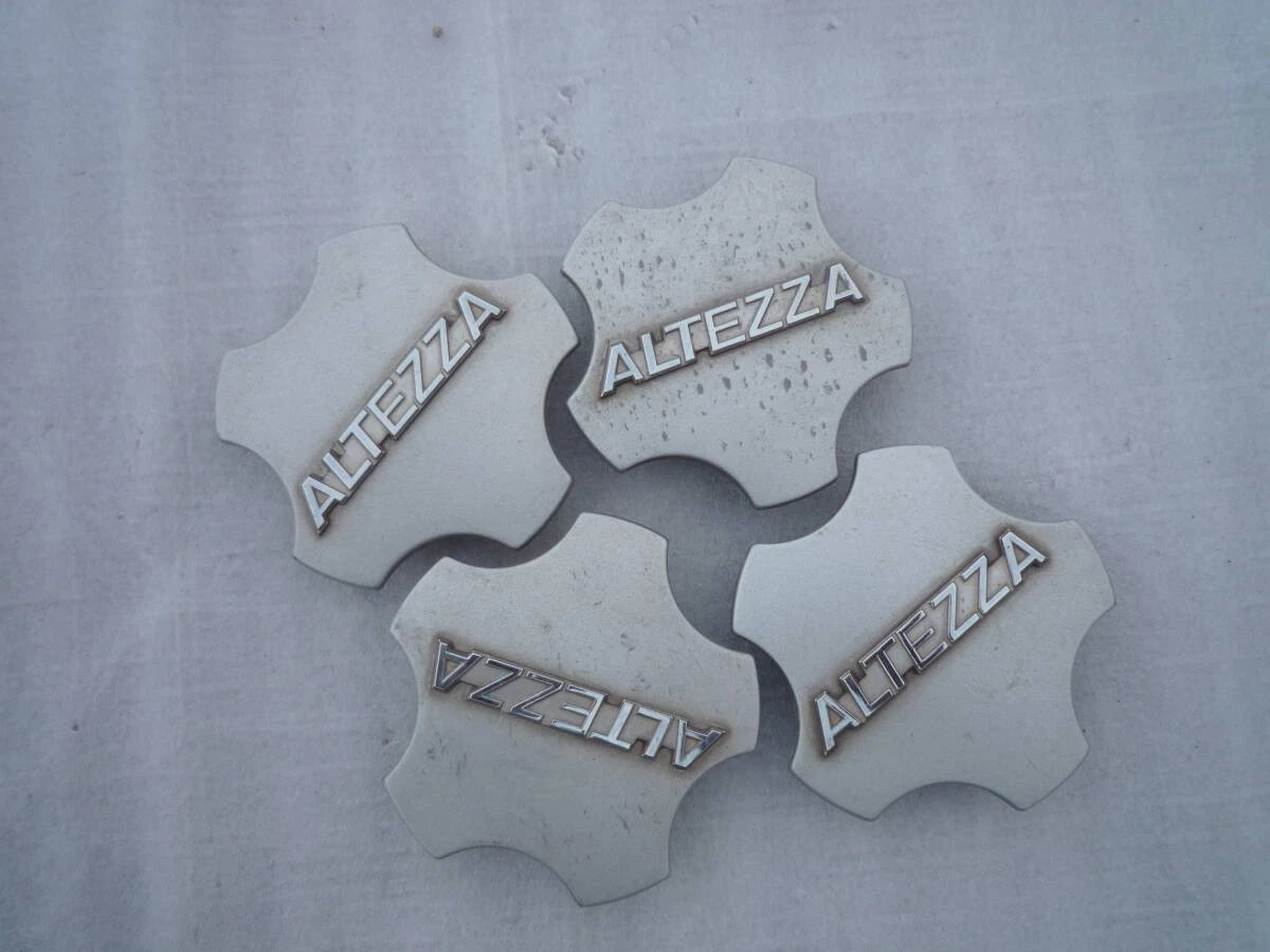 JDM Genuine Toyota Altezza Wheel Center Caps 4 Individual No Tires