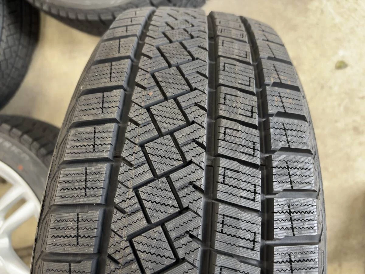 JDM Genuine Pirelli 174-Book Set for BMW F45/F46 Active Tourer/Gran To No Tires - Image 9