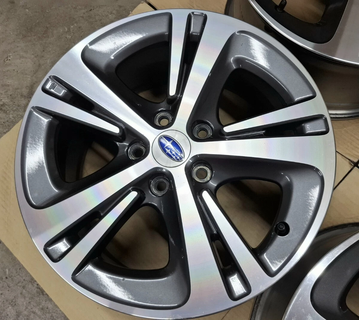 JDM Superb Condition Subaru Levorg Smart Edition Genuine Wheels 4Book No Tires - Image 8