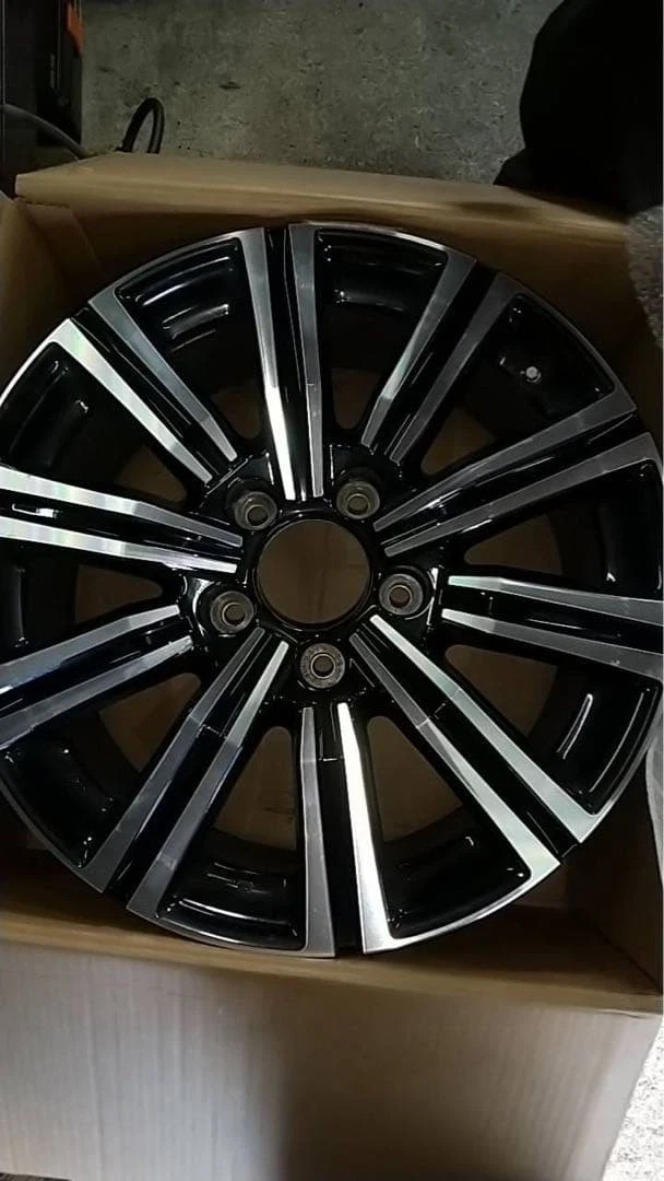 JDM Lexus LX570 late model wheels No Tires - Image 2