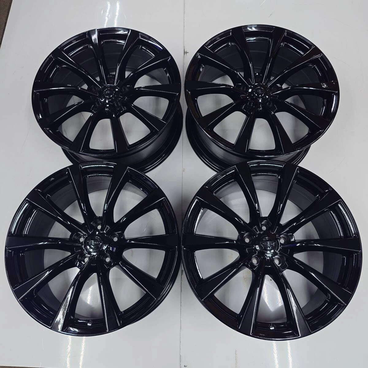 JDM Black repainting Nissan V36 Skyline Coupe genuine 19-inch wheels 8 No Tires