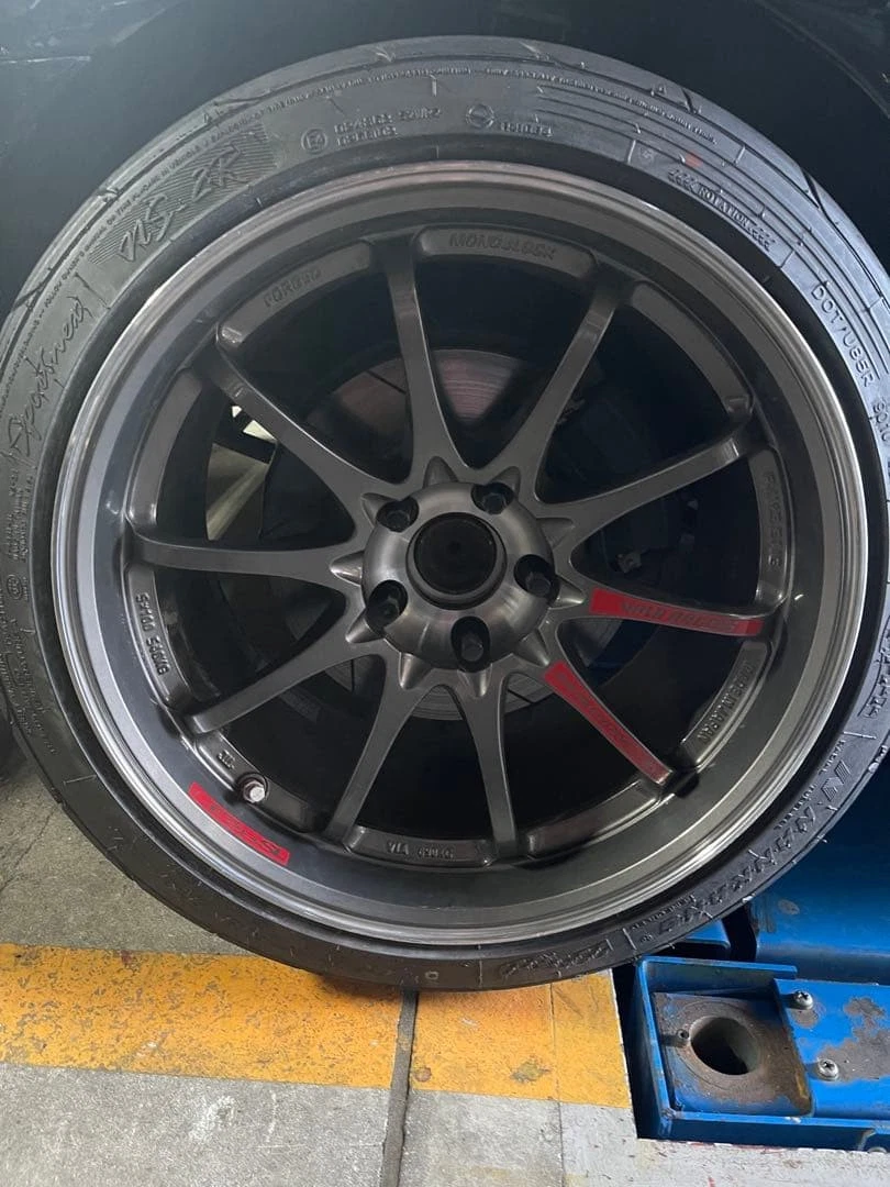 JDM RAYS VOLK RACING CE28SL 18-inch No Tires - Image 4