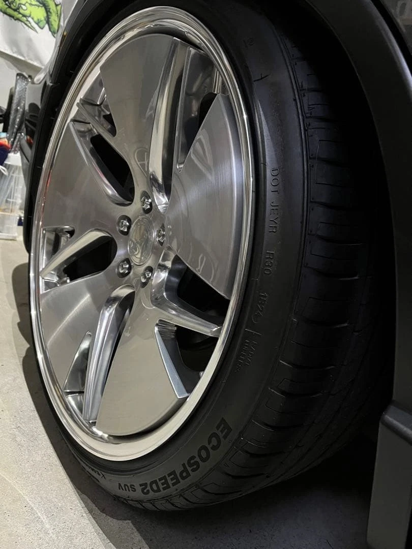 JDM Work Gnosis CVD 21 inch 9.5j 32 114.3 No Tires - Image 3