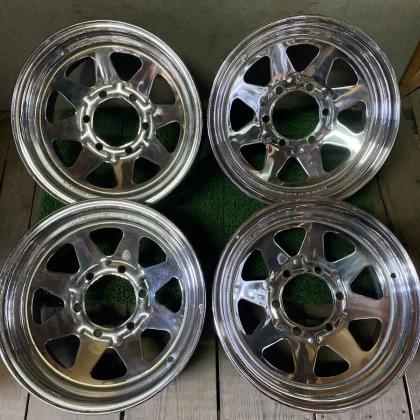 JDM Genuine Nissan wheels for Nissan Y60 Safari Datsun and Hiace. 1515 No Tires