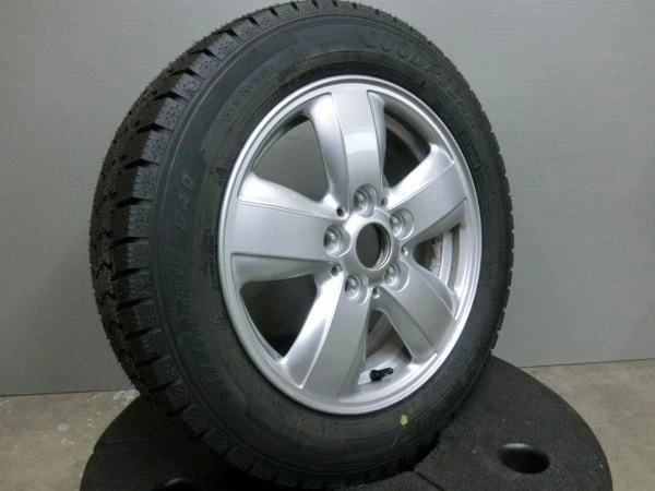 JDM F55/F56 MINI studless tires 175/65R15 Goodyear IceNavi 7. Used 4-p No Tires - Image 2