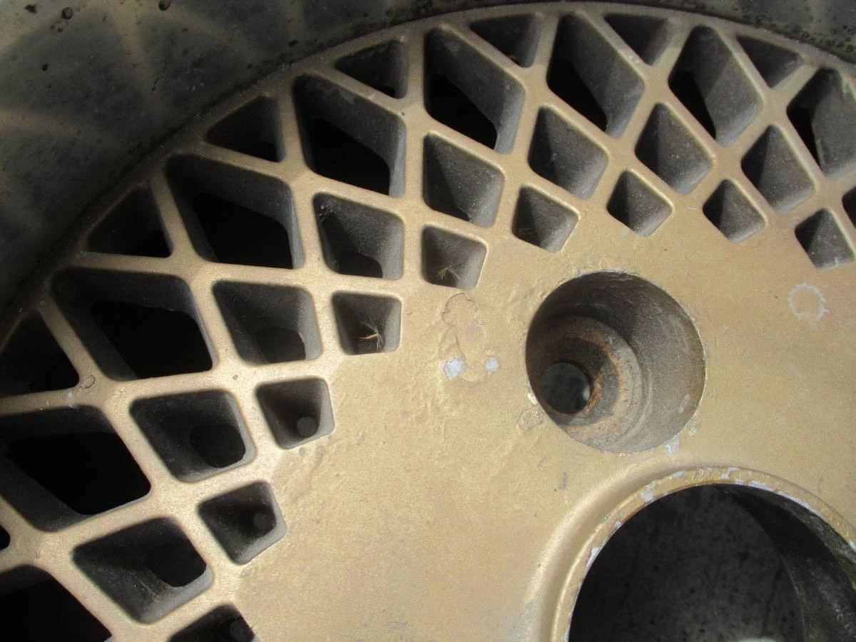 JDM Rare Item Enkei MAG 14in PCD114.3 4-hole 8JJ OFF-10 2Book GX71 Ken No Tires - Image 5