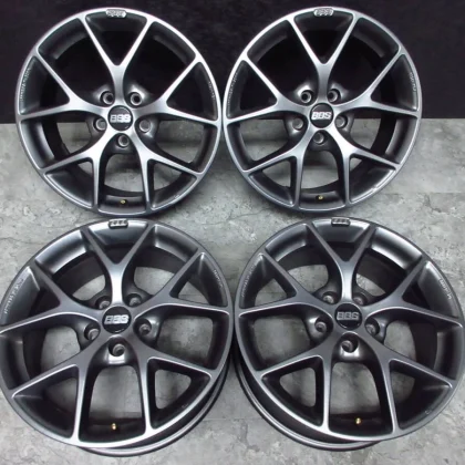JDM BBS SR 17 in excellent condition. Fits Volvo V40 V50 S40 V60 S60 V No Tires