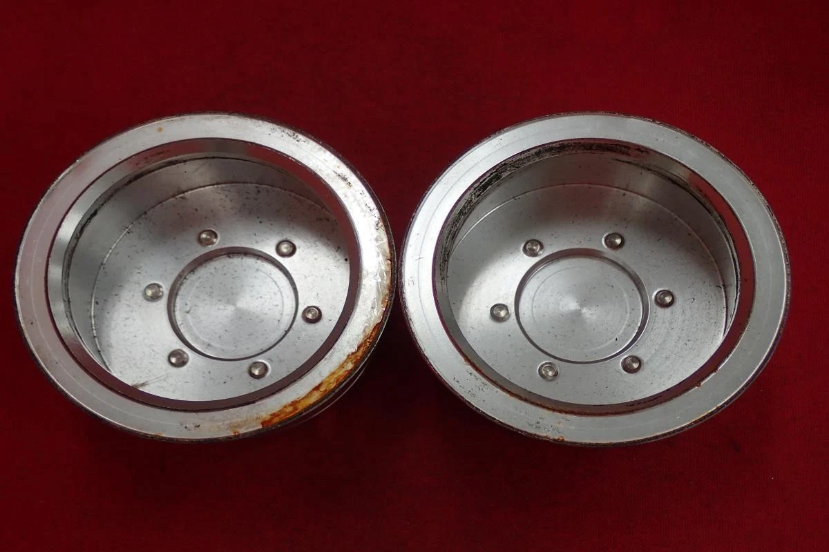 JDM TGS Center cap 2 pieces♪ Delica D: 5 caps No Tires - Image 2