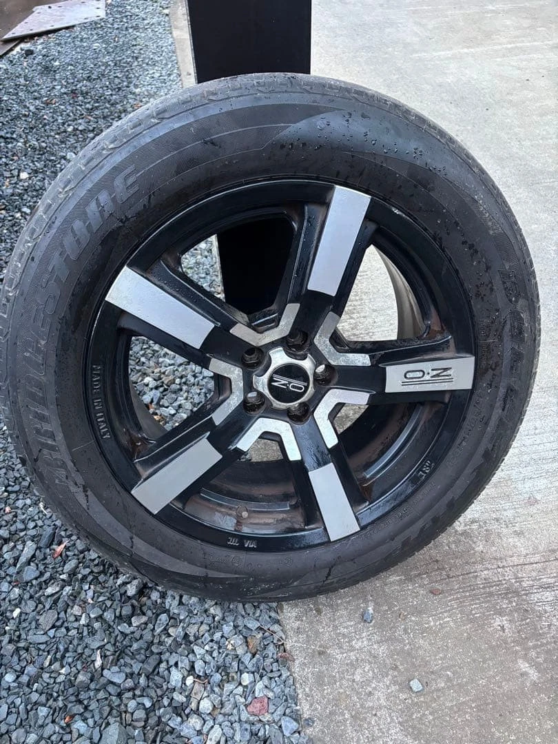 JDM Rare Volvo XC90 OZ Versilia 235/60/18 No Tires - Image 5