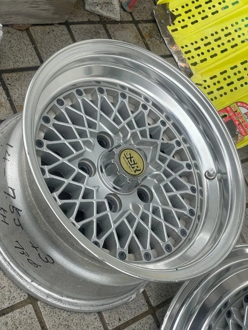 JDM SSR 7.5J Speedster Btype 114.3 5H off-3 No Tires - Image 3