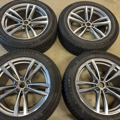 JDM BMW X3 G01 X4 G02 Genuine Michelin Snow 194Book Set No Tires