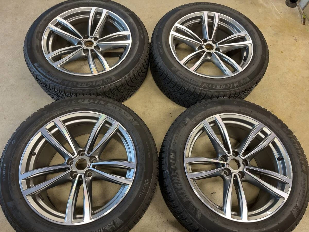 JDM BMW X3 G01 X4 G02 Genuine Michelin Snow 194Book Set No Tires