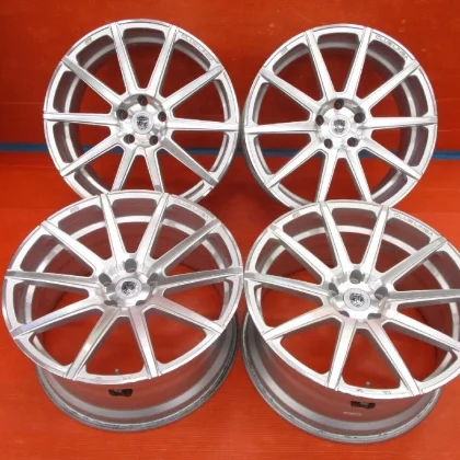JDM O2 CRIMSON CLUB LINEA MALDINI FF 208.5J 9.5J +35 5H 120 hub diamet No Tires