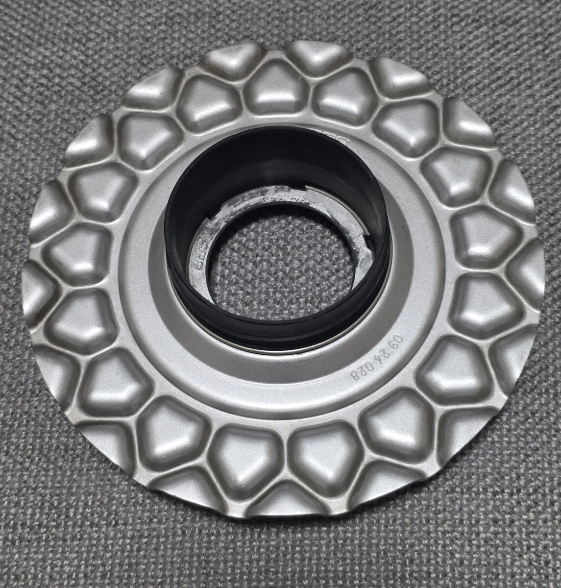 JDM Rare low-profile BBS RS center cap screw-on one-sheet 16-inch/17-i No Tires - Image 7