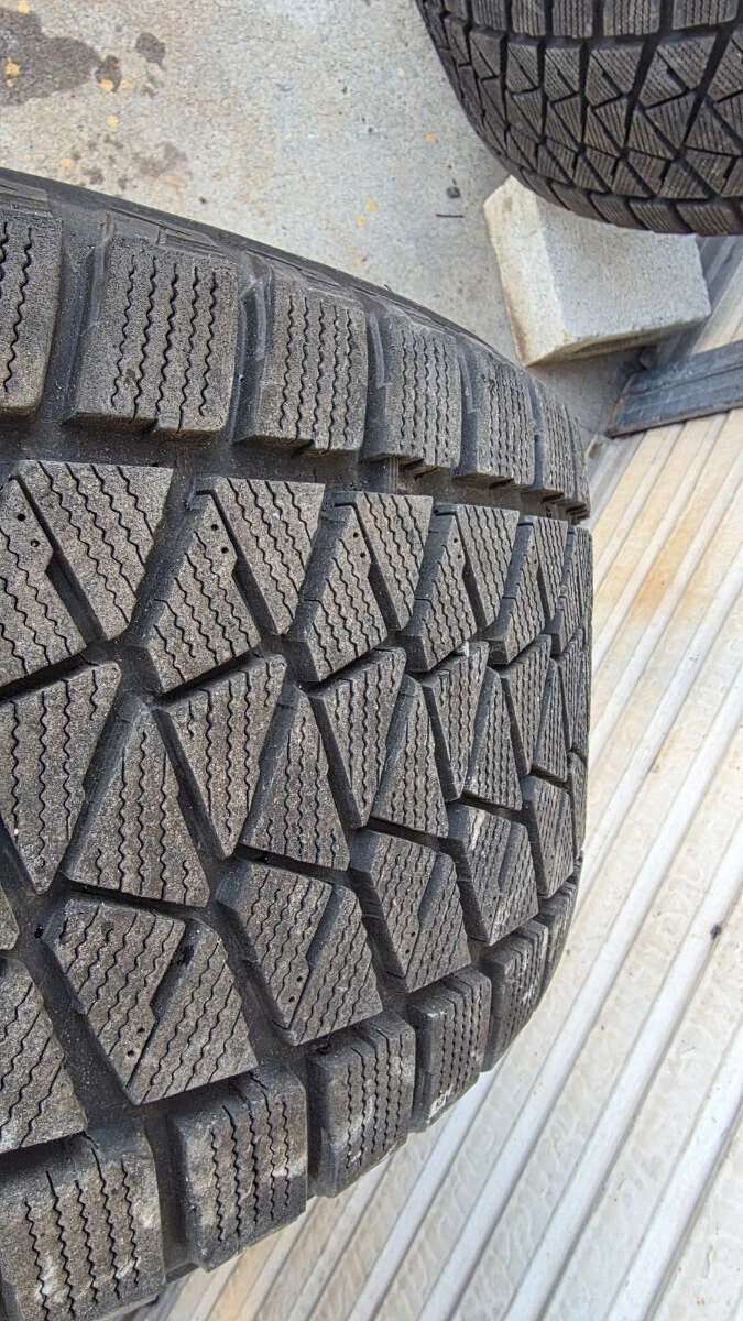 JDM BMW X5 Wheel Set: Bridgestone DM-V2 275/45R20 2023 Sparco 20-inch No Tires - Image 7