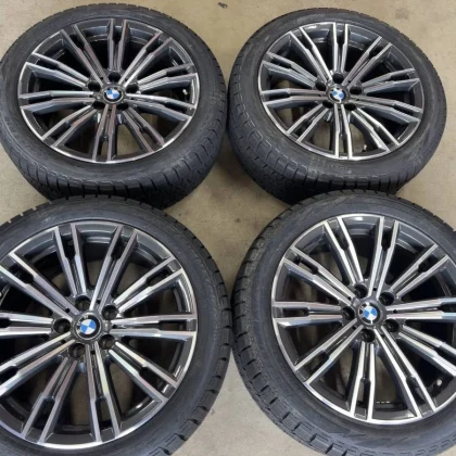 JDM BMW G20 G21 Msports Genuine Pirelli Run-Flat Tires 184-Book Set No Tires