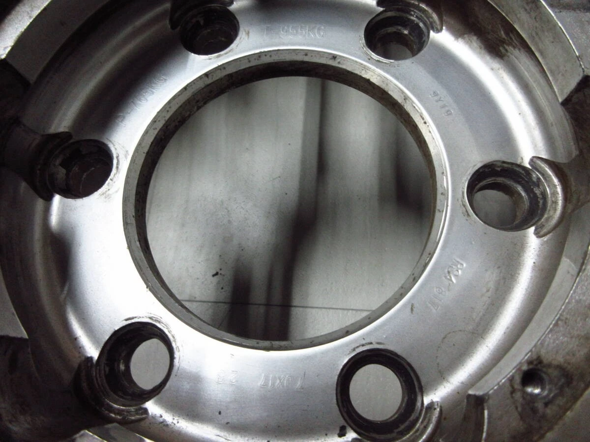 JDM Discontinued BBS RS4 17/200 series for Elgrand Caravan Hiace Regiu No Tires - Image 8