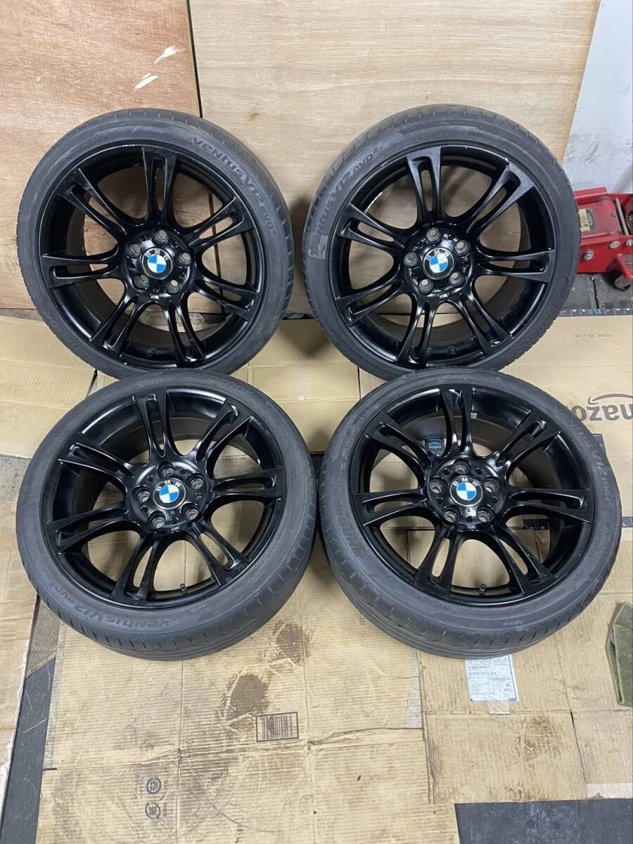 JDM Genuine BMW 18-inch wheel and tire set from Tsuzuki Ward Yokohama No Tires