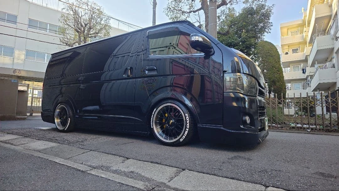 JDM Hiace 200 series Fabless Valone LM-9 wideseries studless tires No Tires