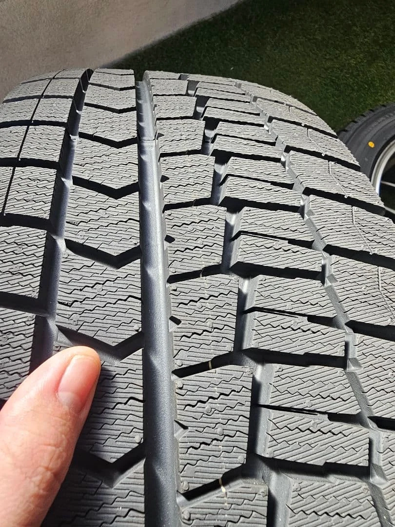 JDM One-time bumpy studless tire set 235/50r18 BBS RG R No Tires - Image 6