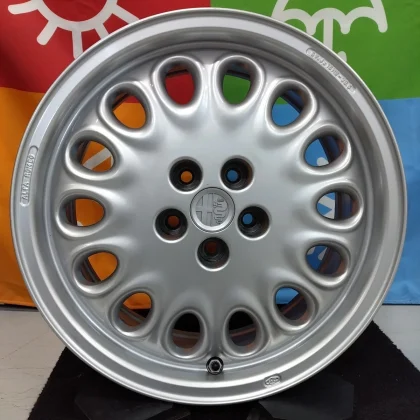 JDM Rare vintage Alfa Romeo Spider GTV genuine 6.5J+30.5 98-5H 147 156 No Tires