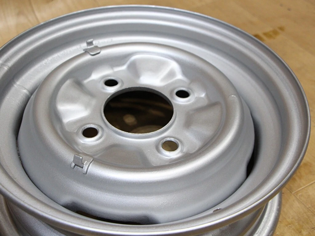 JDM C53 old car Nissan genuine iron 12X4J+30 PCD114.3 73mm hub 2-wheel No Tires - Image 8