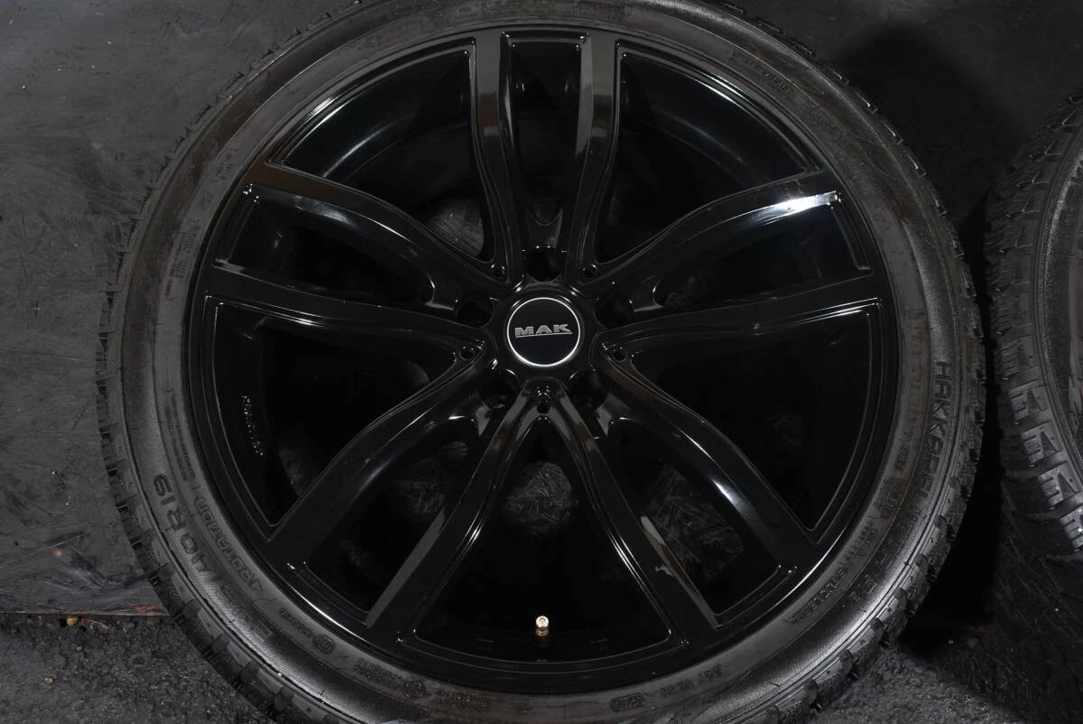 JDM Abe Shokai MAK FAHR 19-inch wheels with 112 PCD 8J +30 offset. Nok No Tires - Image 4