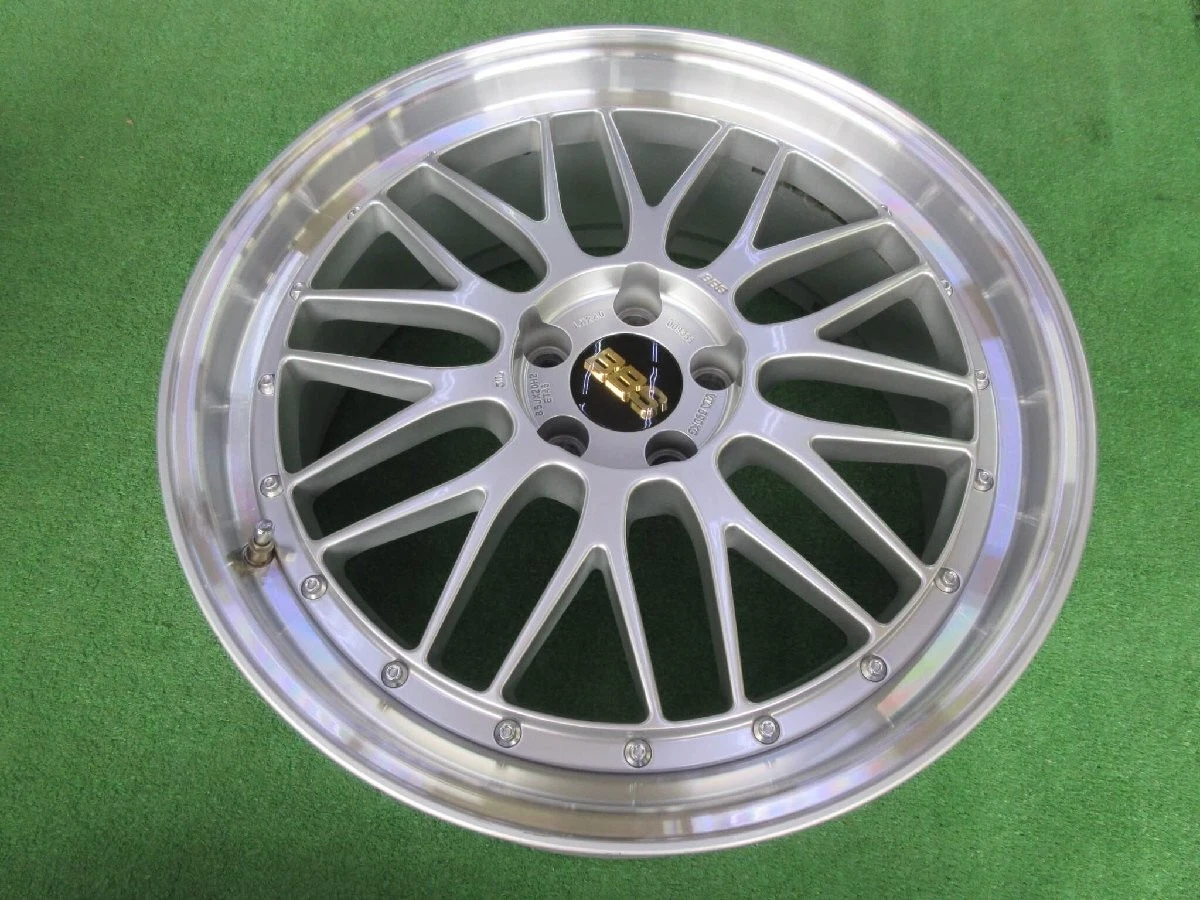 JDM BBS LM 8.5J-20 5H114.3 +43 Diamond silver BBS nut 60mm hub ring in No Tires - Image 2