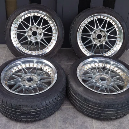 JDM WORK REZAX 4Wheels no tires 17x8+5 9+22 5x114.3 No Caps